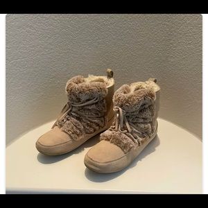 Lucky Brand Aresey Suede/Faux Fur Booties